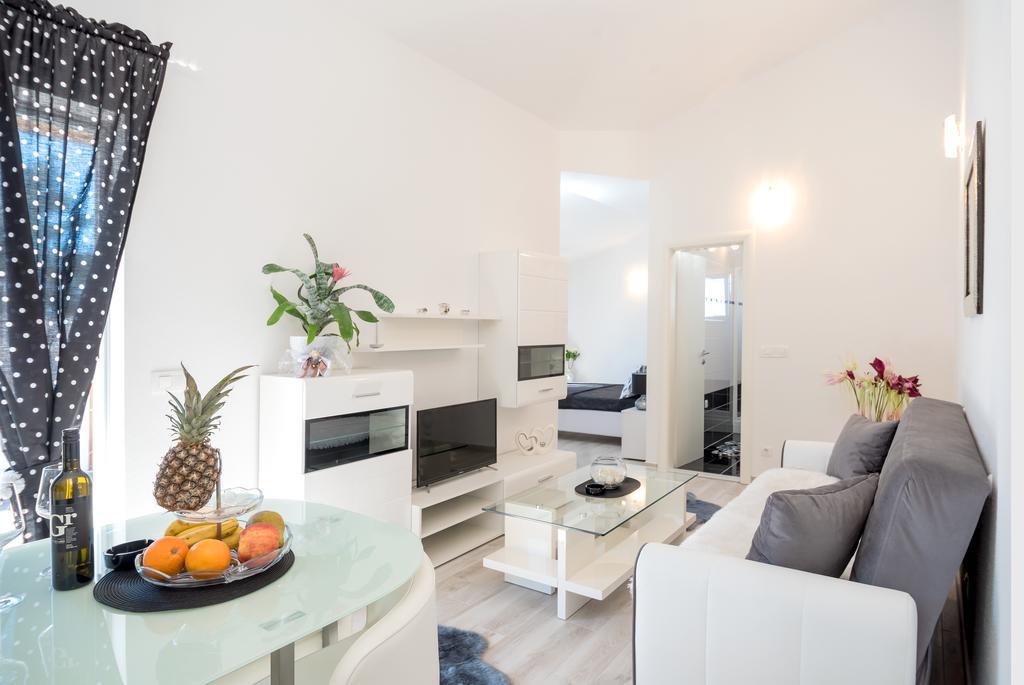 Apartment Antonio Башка-Вода Екстер'єр фото